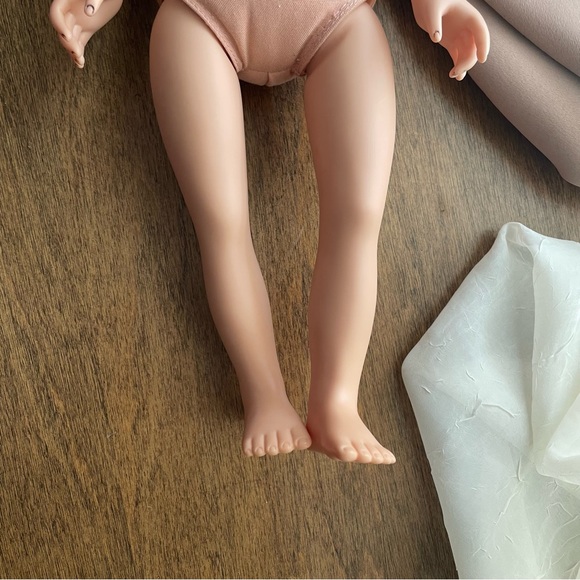 Mikaella - 2019 Journey Girls Doll, blue eyes strawberry blonde hair - Picture 6 of 16